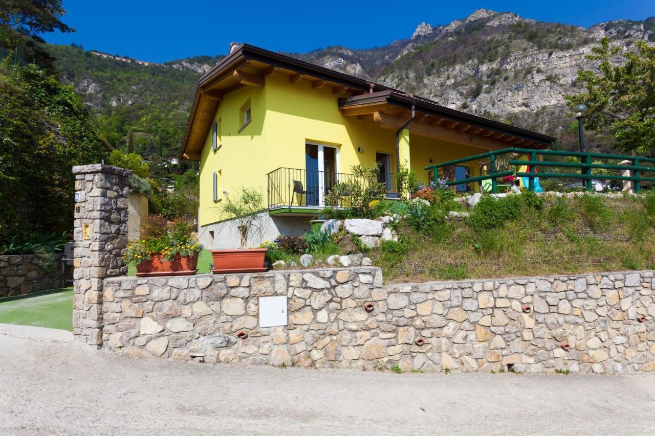 Casa Vacanze Marisol トレモージネ エクステリア 写真